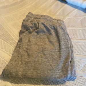 grey sweatpants
